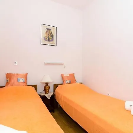 Kisic - Two-bedroom With Terrace Apartamento *